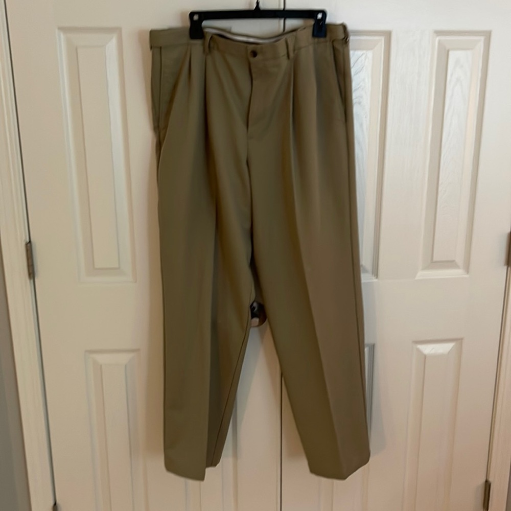 Haggar dress pants kahki 38w x 32L